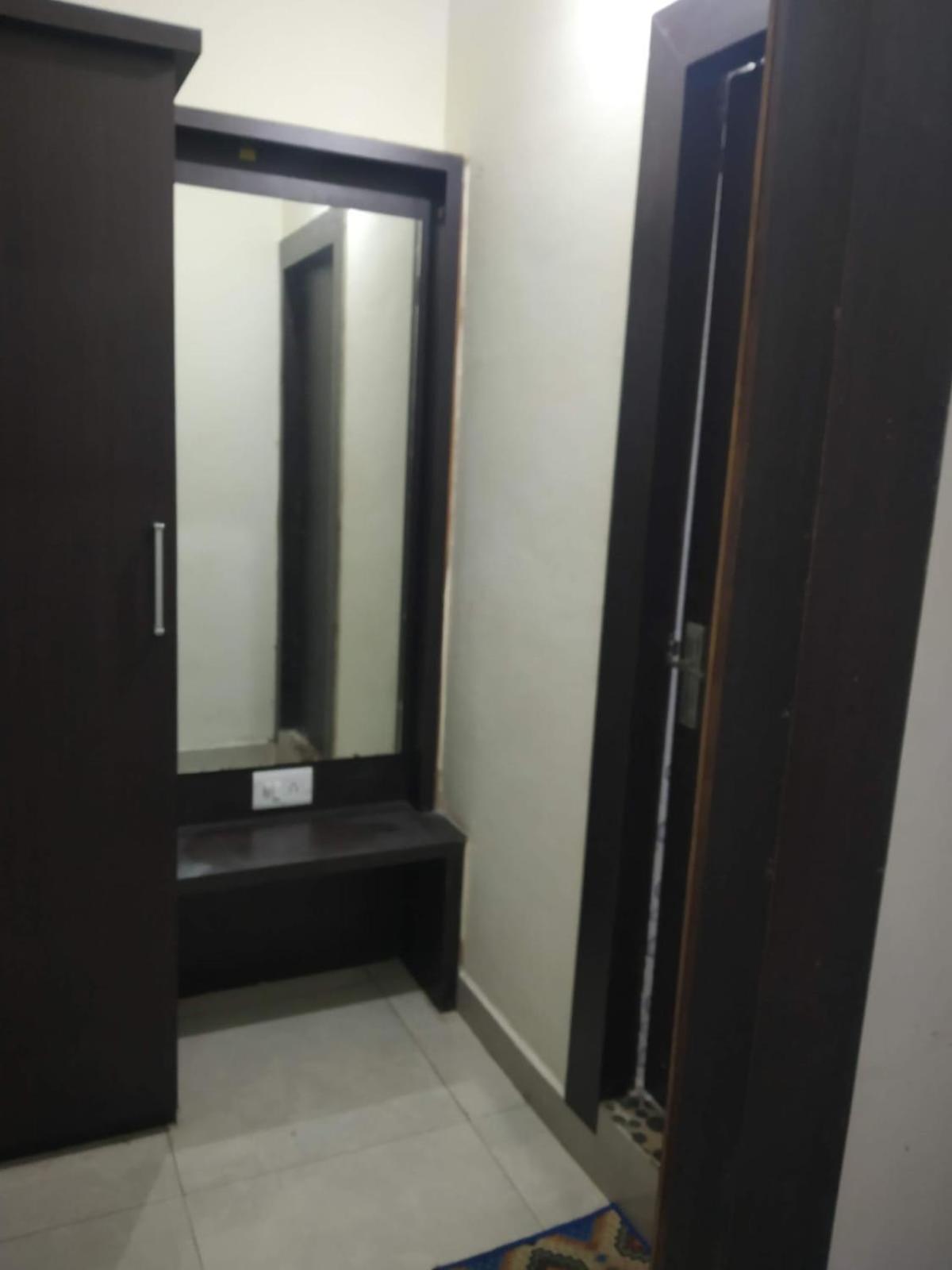 Hotel Indraprasth Balangir エクステリア 写真